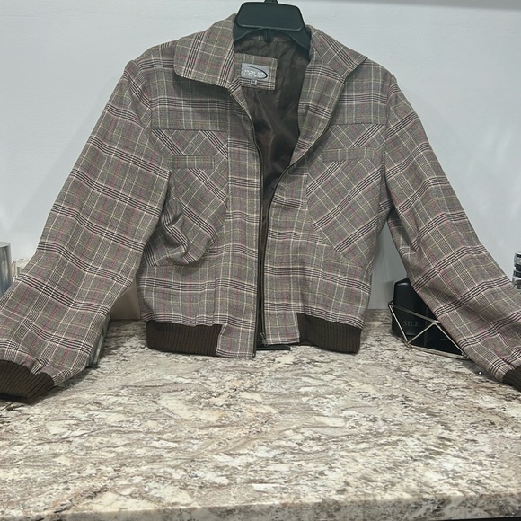 Light jacket - Picture 1 of 7